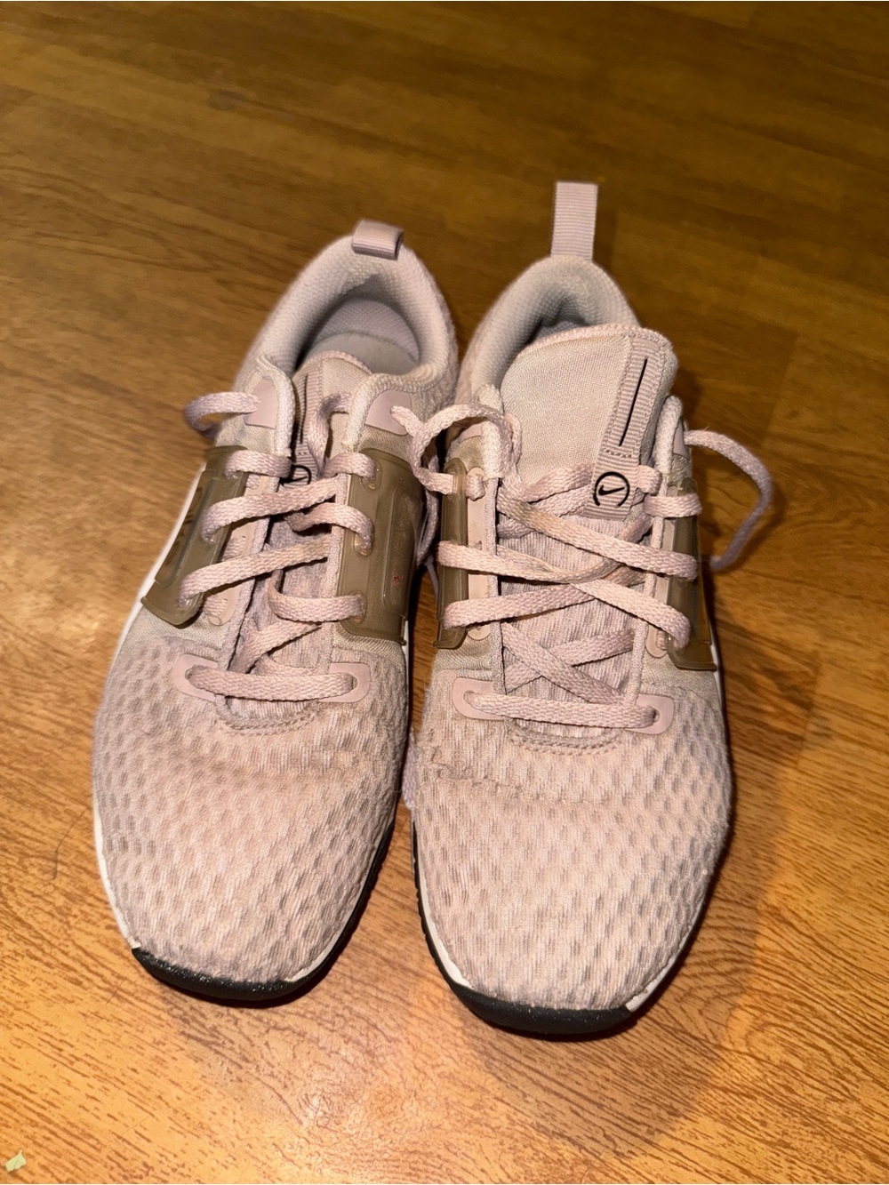 Free- Nike Light Pink Mesh Sneakers